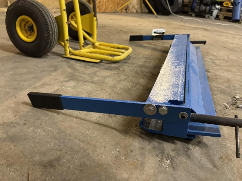 Sheet metal trestle and sack truck 13