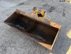 Grader bucket with Hydrema hitch 1