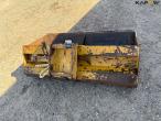 Grader bucket with Hydrema hitch 6