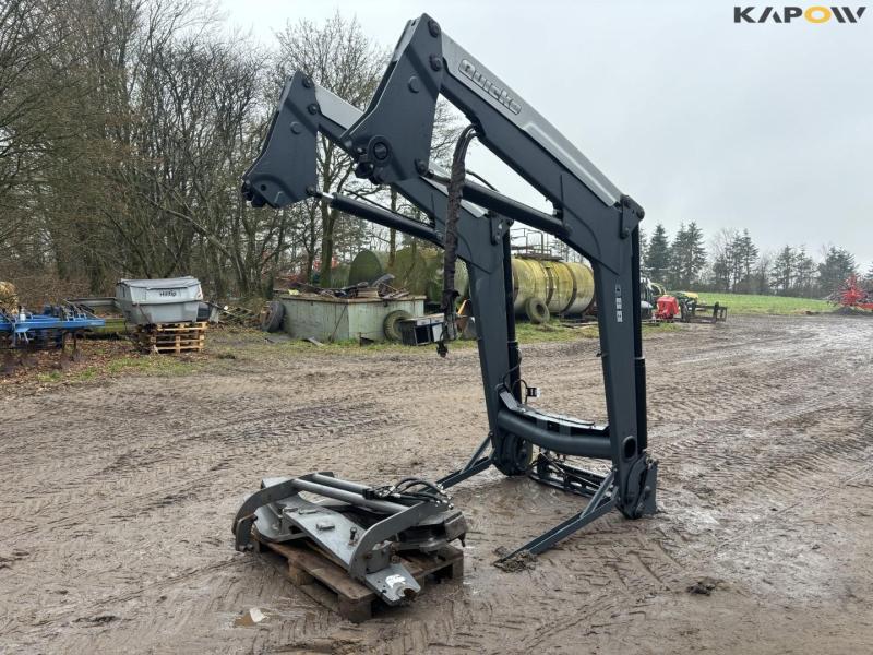 Quicke Q88 front loader with brackets 5