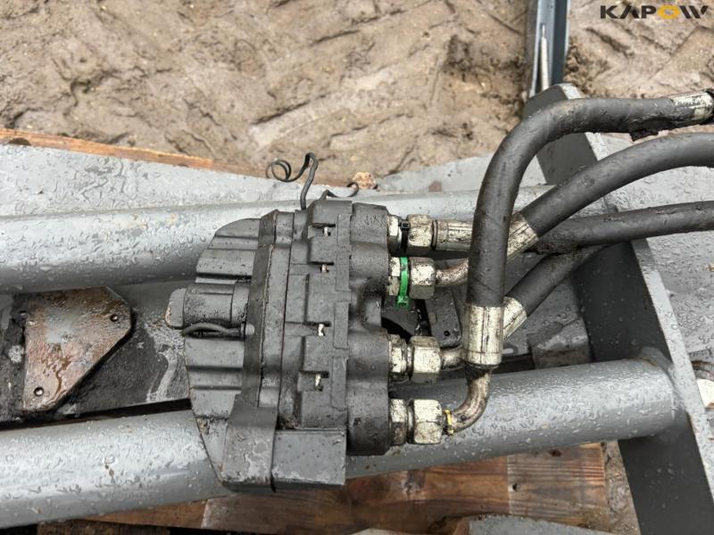 Quicke Q88 front loader with brackets 21