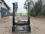 Quicke Q88 front loader with brackets 2