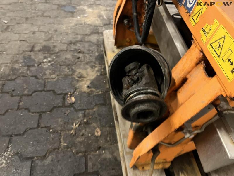 Rauch AXEO 2.1 salt spreader 13