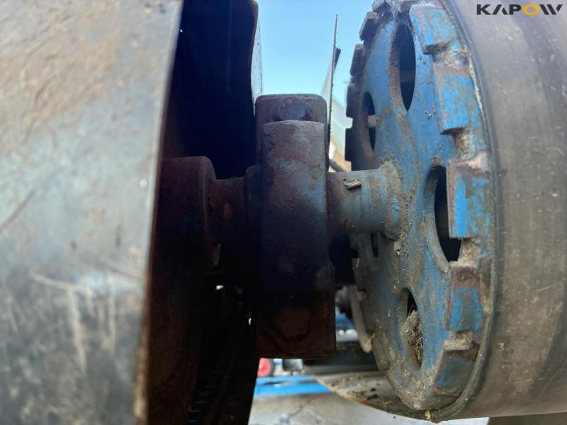 Record swing kart conveyor belt 35