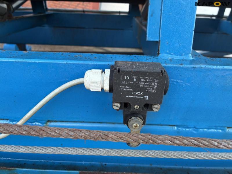 Record swing kart conveyor belt 39