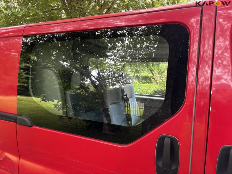 Renault Trafic 2.0 dci crew van 21
