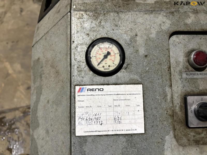 Reno hot water cleaner 10