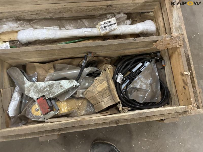 Spare parts for New Holland 5