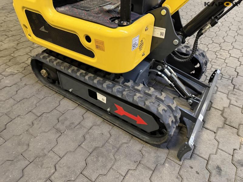 Rippa R319 mini excavator 38