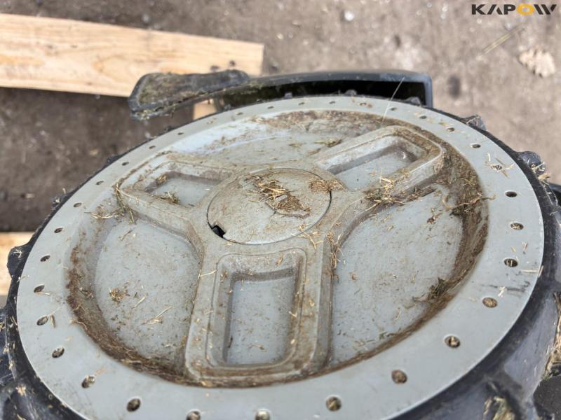 Robotic lawnmower and chainsaw 15