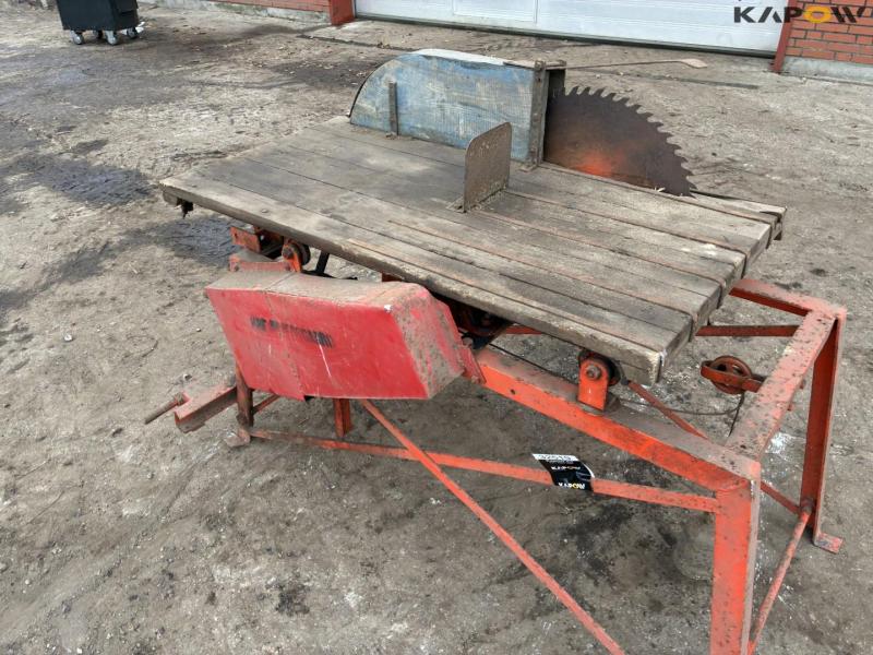 Circular saw with PTO drive 5