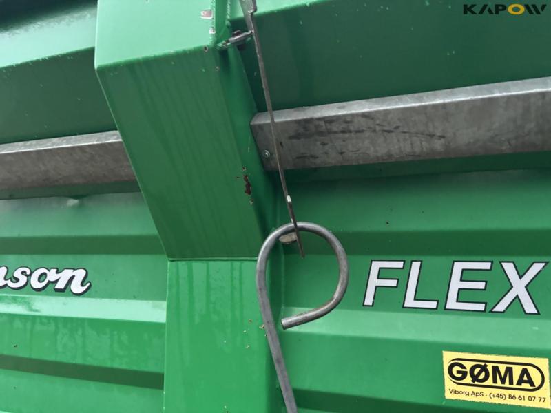 Samson Flex 16 fertilizer spreader 32
