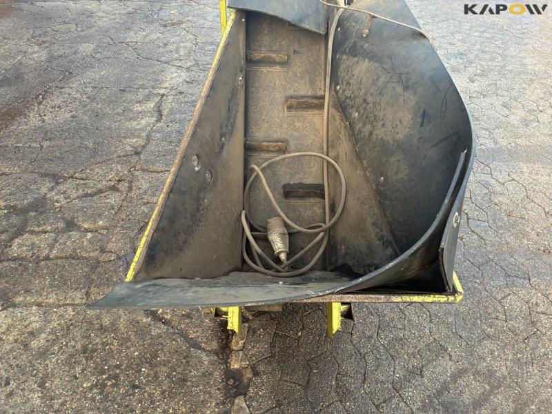 Skals AM bag filler with scale 19