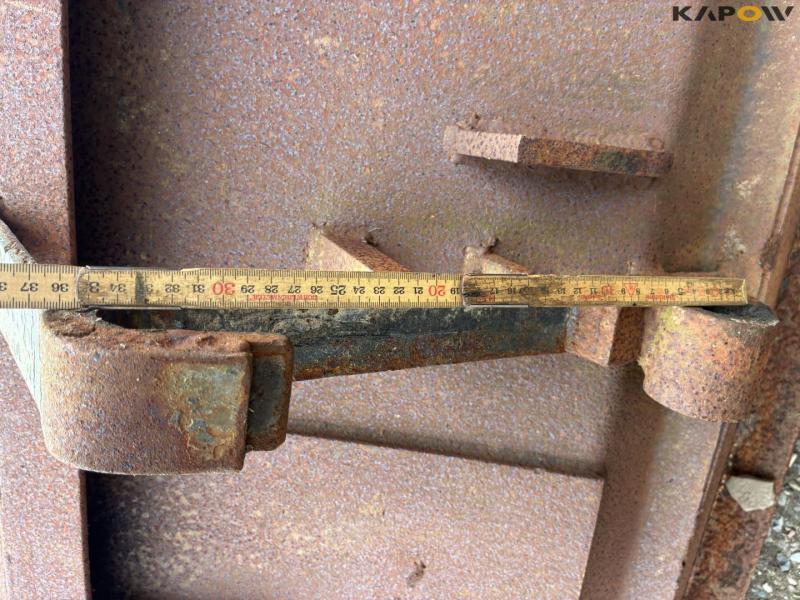 Shovel 16