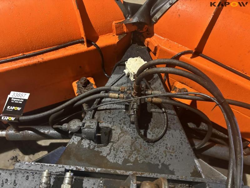 Snowplow with 3-point hitch 11