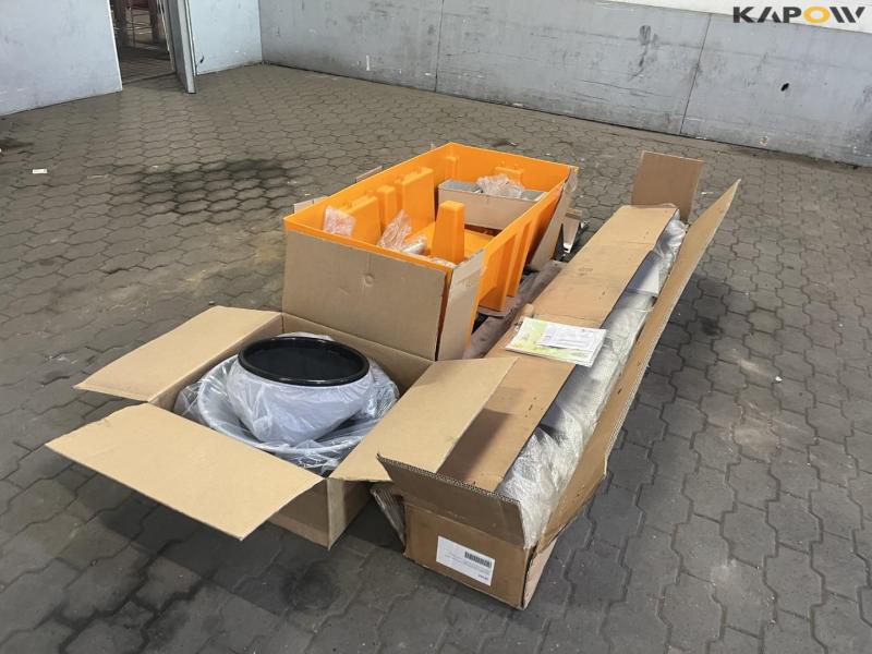 Column for hose reel and workshop equipment 1