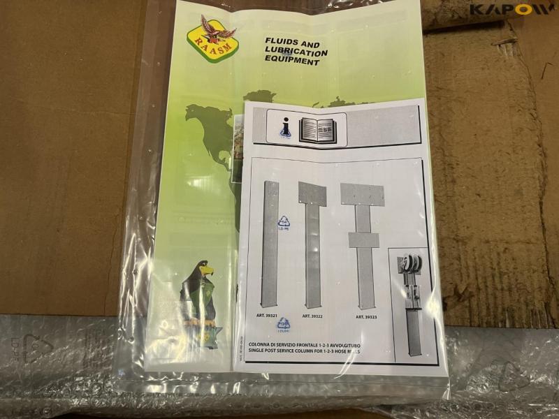 Column for hose reel and workshop equipment 10