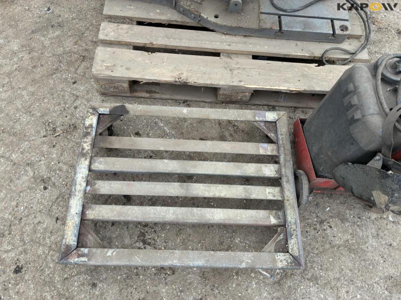 Column drilling machine 17