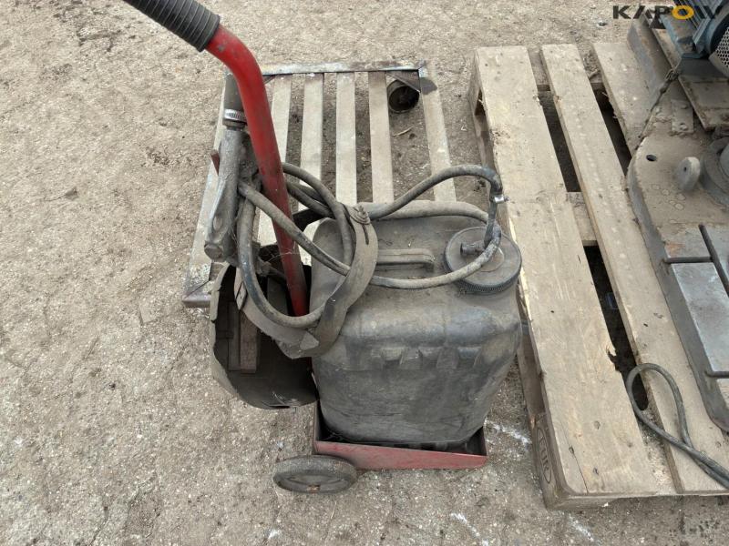 Column drilling machine 18