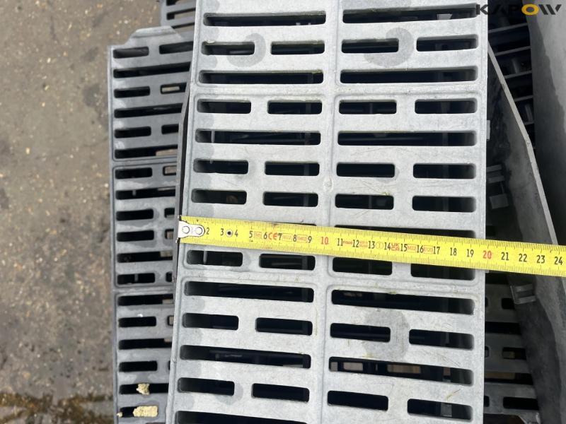 Slats for piglets 12