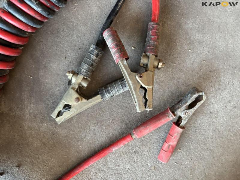 Jump starting equipment 9