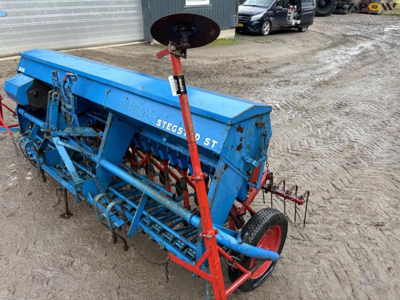 Stegsted 3 meter seeder 33