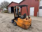 Still electric forklift 7