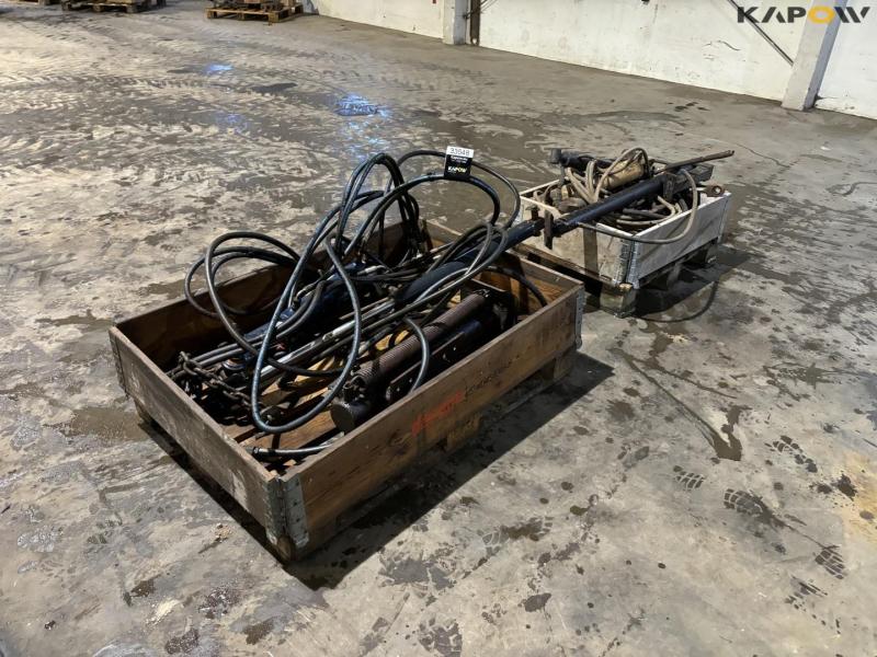 Support legs and pistons 5