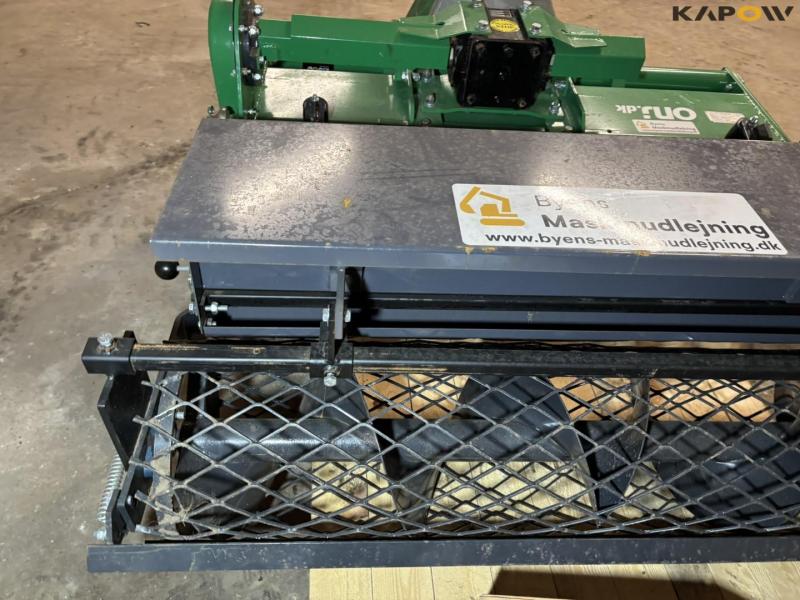 Stone Burrier SB-125 stone laying cutter 28