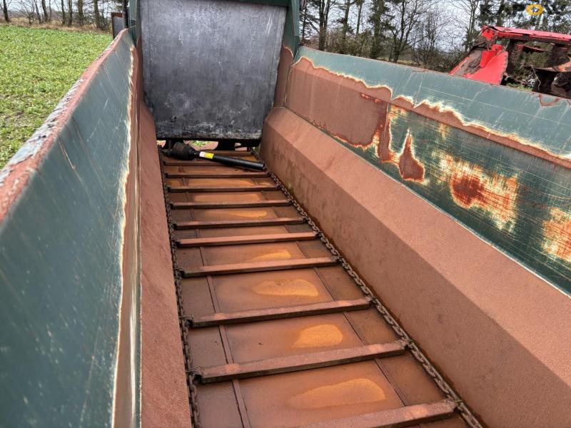 Streumaster KW121TB fertilizer spreader 31