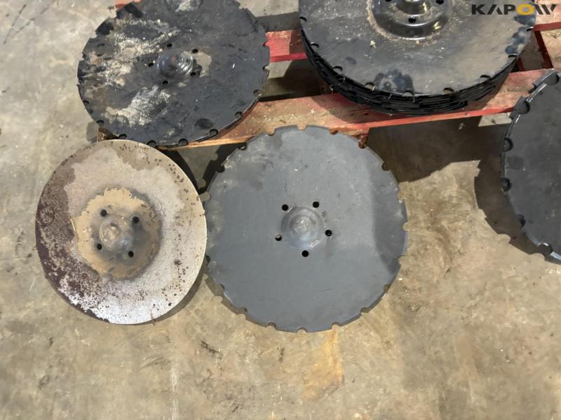 Plates for Våderstad 16