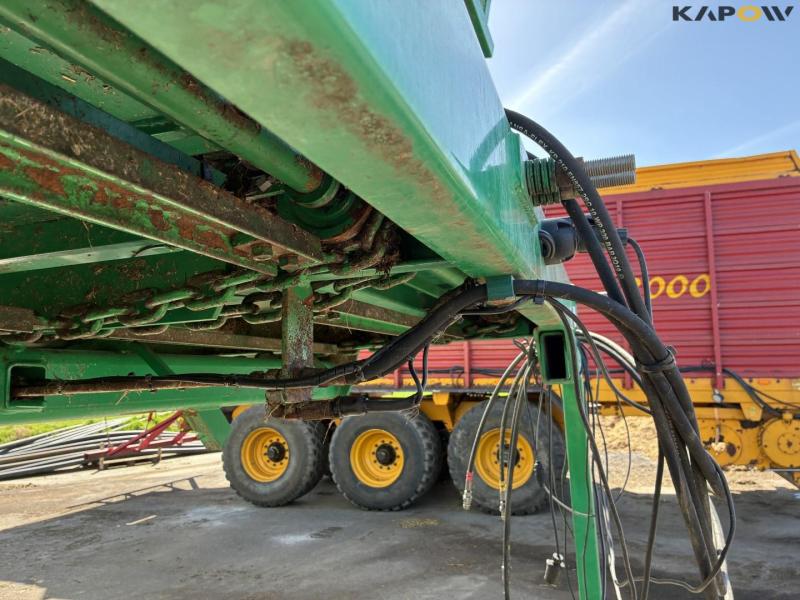 Tebbe HS20 with HS240 spreader and discharge box 101
