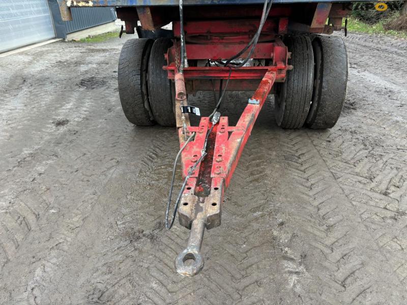 Tipper with drying channel 10