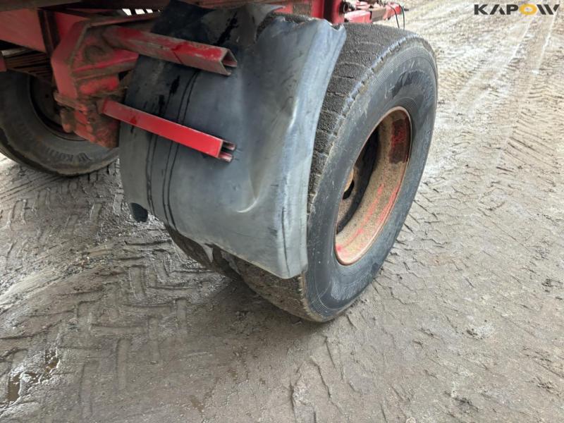 Tipper with drying channel 31