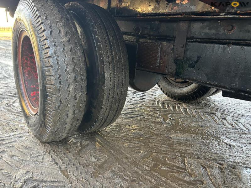 Tipper trailer with drying channels 16