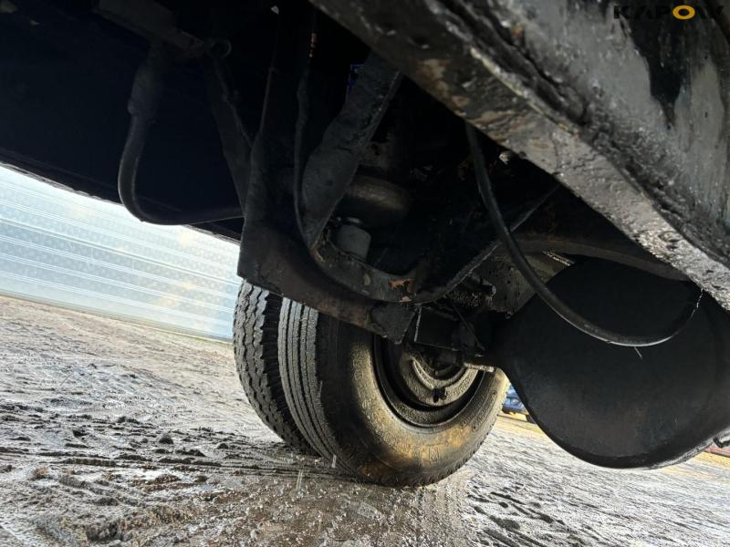 Tipper trailer with drying channels 25