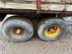 Tipper trailer 18