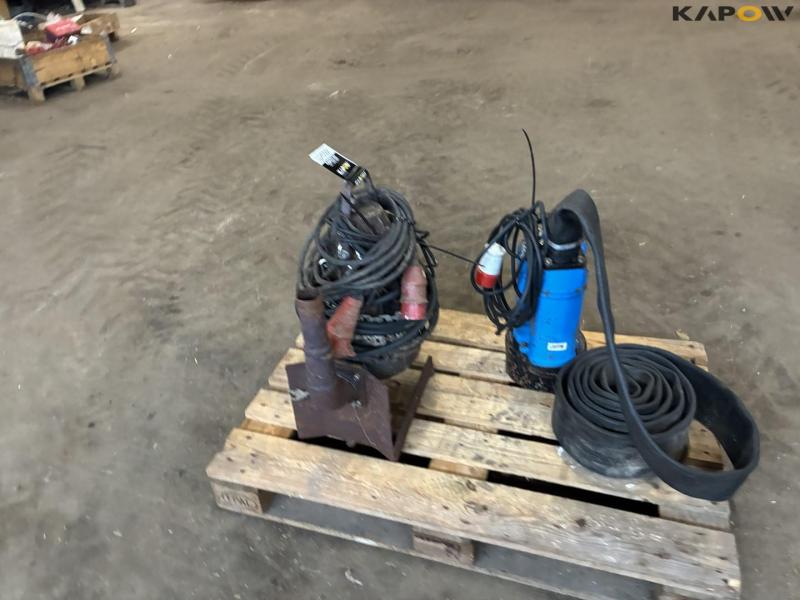 Two pumps 3