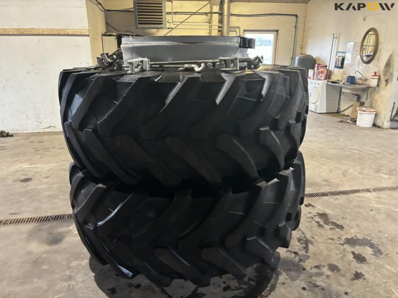 Trelleborg 710/75-R42 twin wheels 4