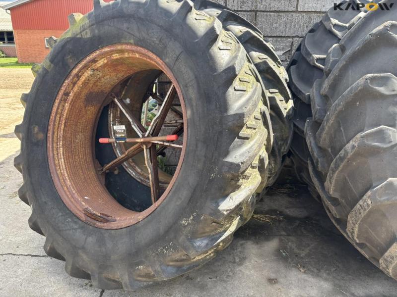 Twin wheels 18.4-38 4
