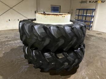 Twin wheels 20.8-R42