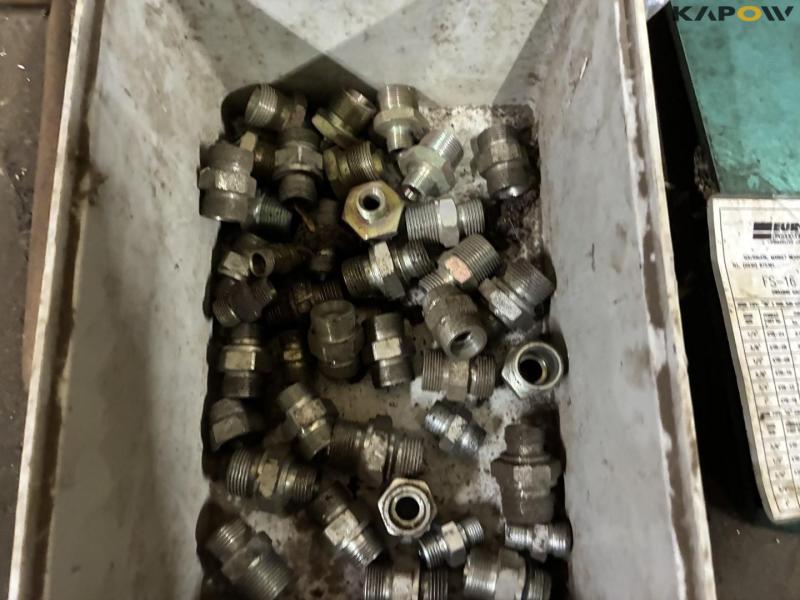 Equipment for making new hydraulic hoses 12