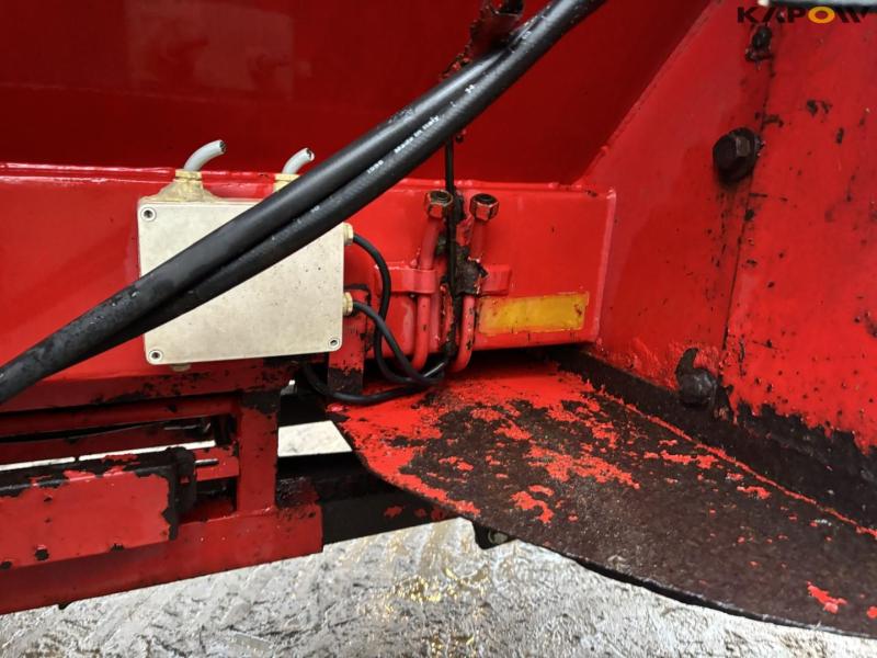 UM 13.50 sludge trailer 31