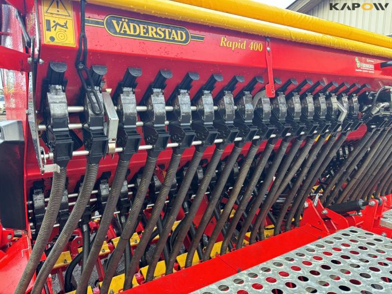 Väderstad Rapid 400 seed drill 37