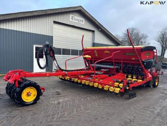 Väderstad Rapid 400 seed drill
