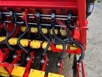 Väderstad Rapid 400 seed drill 25