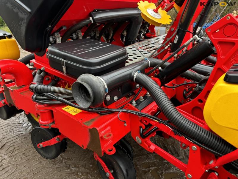 Väderstad Tempo F 8 corn seeder - 8 rows 20