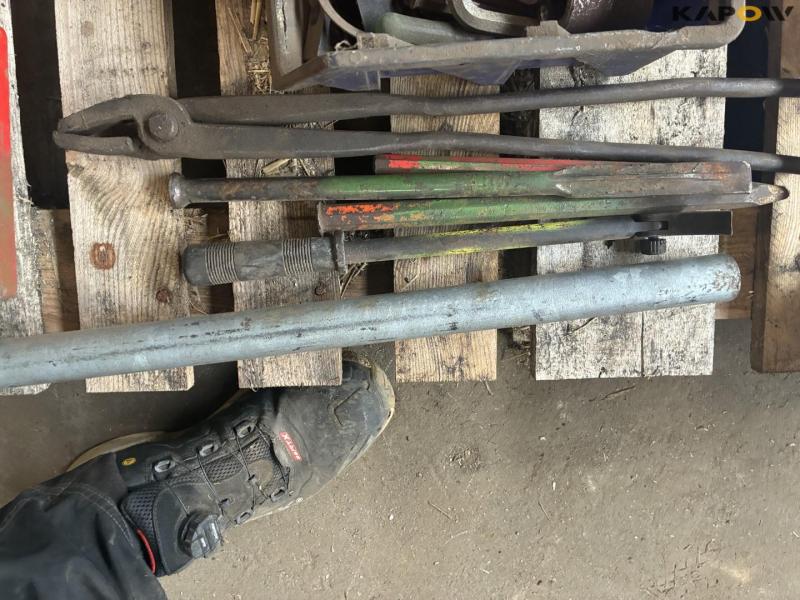 Workshop equipment 8