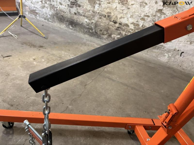 Workshop crane - 2 tons. 10