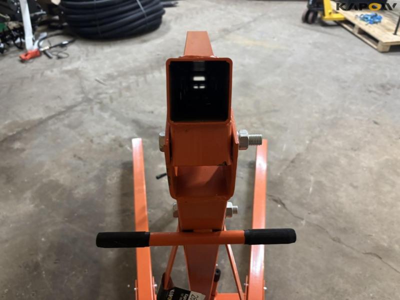 Workshop crane - 2 tons. 17